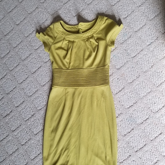 4 pairs of Career Woman dresses - Picture 10 of 13